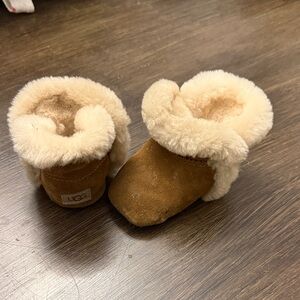 UGG Tan Sheepskin Baby Booties